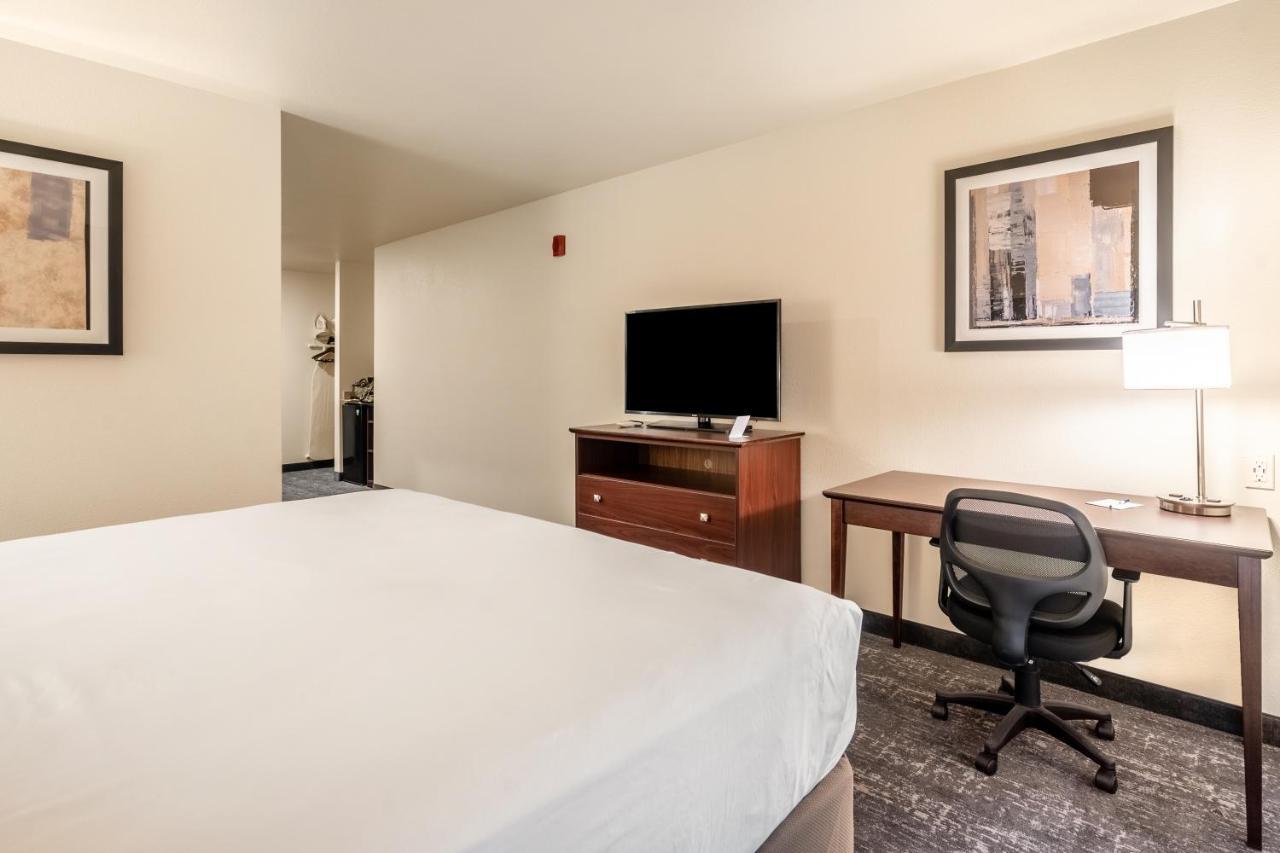 Cobblestone Inn & Suites - Kermit ภายนอก รูปภาพ