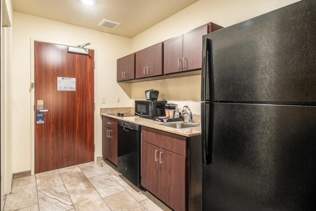 Cobblestone Inn & Suites - Kermit ภายนอก รูปภาพ